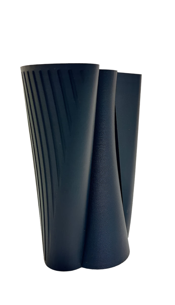 Deux Vase en Un - Two Vases in One