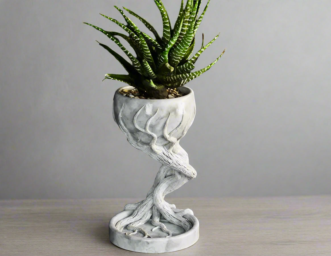 Nature-Inspired Roots Planter – Unique Tree Design