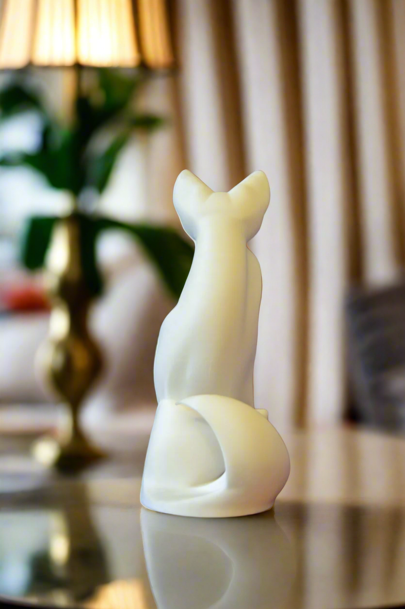 Designer Cat Figurine – Classy Tabletop Showpiece