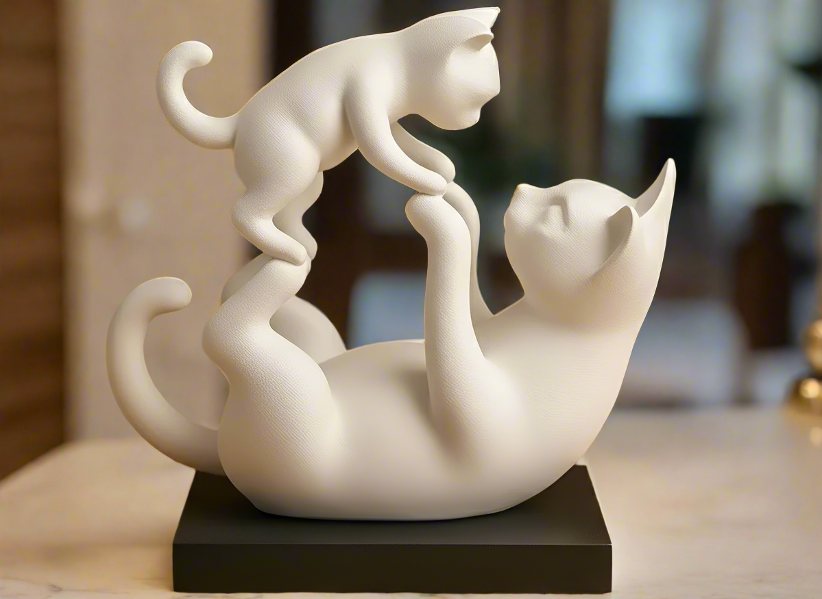 Mother & Baby Cat Figurine – Cute Animal Sculpture