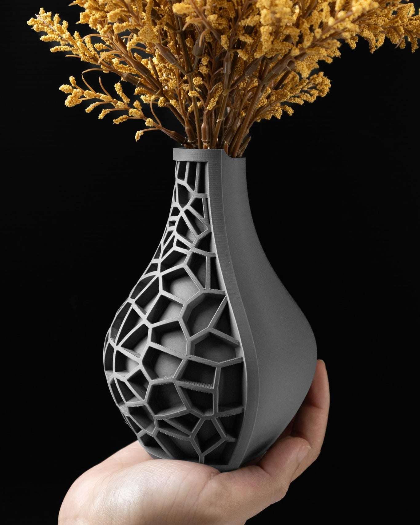 Modern Flower Vase – Elegant Home Accent