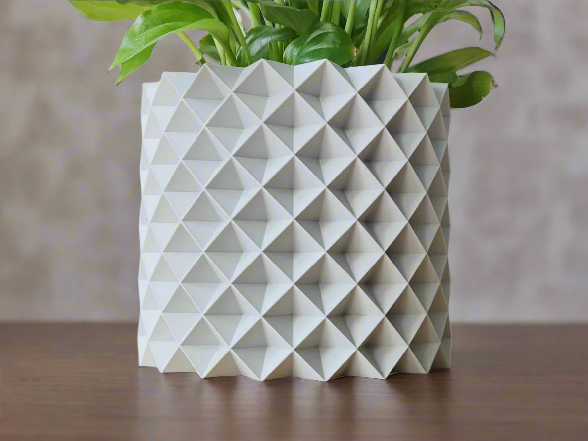 Quartz Planter - Elegant Modern Design
