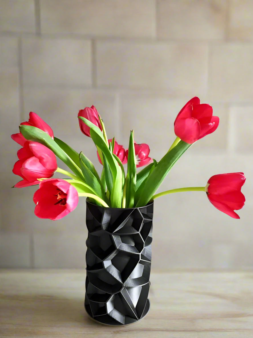 Cylindrical Spiral Voronoi Vase