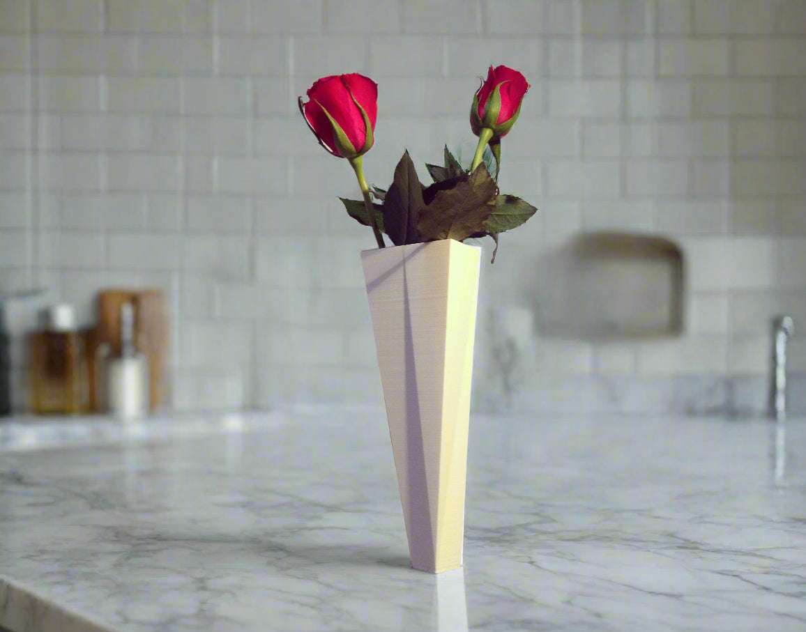 Contemporary Vase: Stylish Floral Display