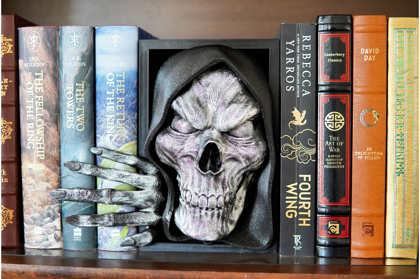 Skeleton Ghost Booknook - Mystical Shelf Organizer & Elegant Fantasy Decor