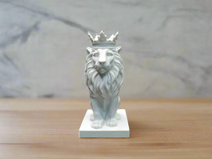 Majestic Lion King Sculpture – Regal Home & Office Décor