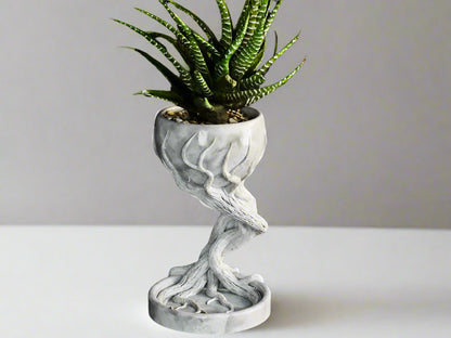 Nature-Inspired Roots Planter – Unique Tree Design