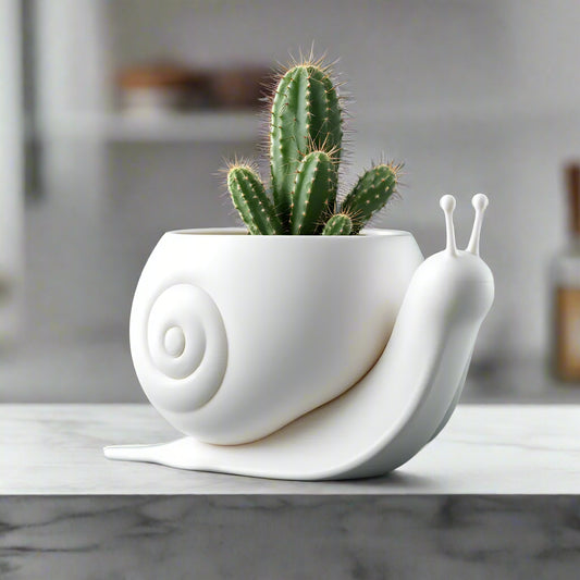Snail-Inspired Decorative Vase – A Quirky Touch for Your Space