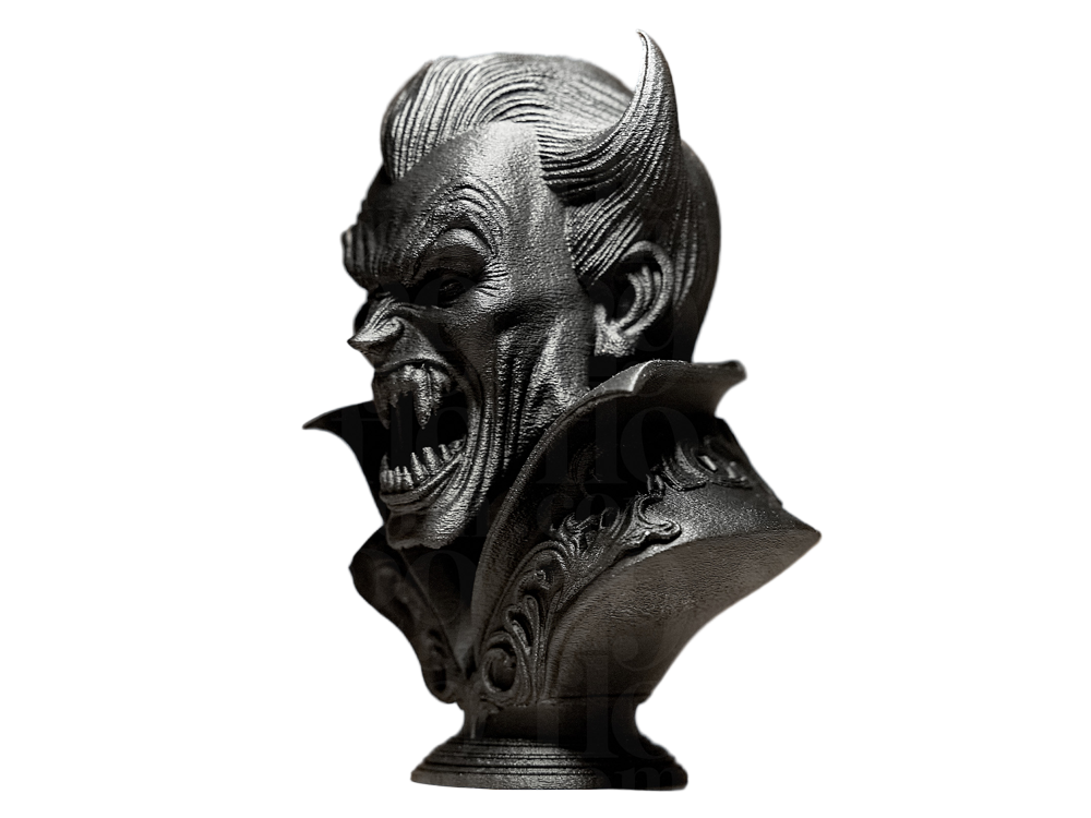 Vampiric Legend Bust — Dramatic Gothic Collector Sculpture