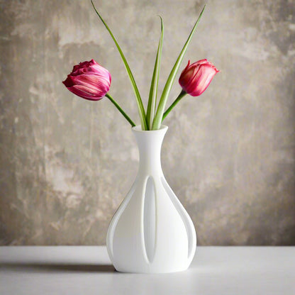 Zephyr Vase: Airy & Elegant Decorative Piece