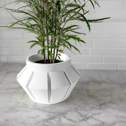 The Erno Planter – Elegant 3D-Printed Pot with Drainage Tray