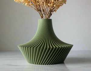 The Kitan Short Vase - Minimalist Modern Vase - Celestial Crafts